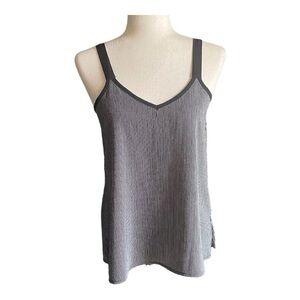 BOBEAU-BLACK AND WHITE THIN STRIPED TOP-SIZE XS